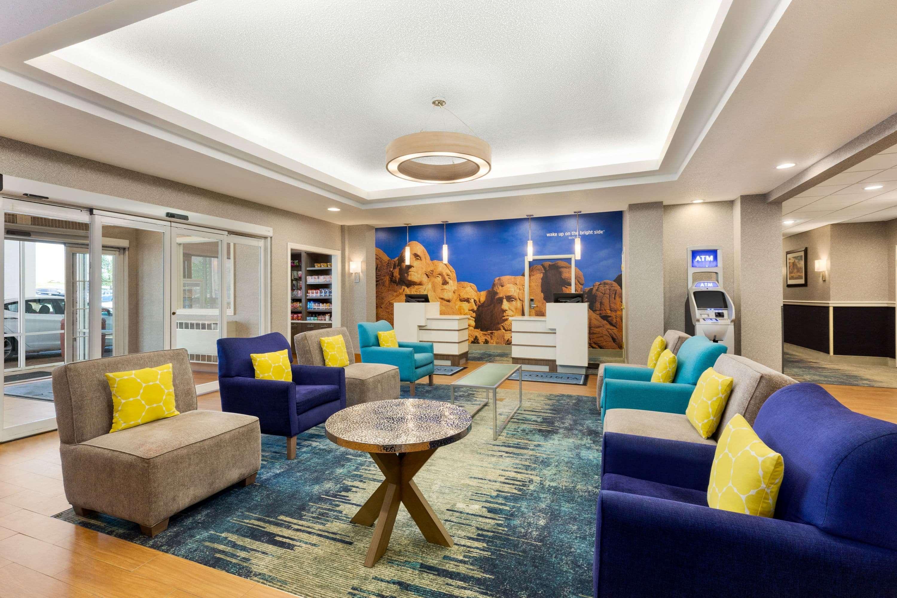 La Quinta Inn And Suites By Wyndham At Watiki Waterpark Rapid Stadt Exterior foto